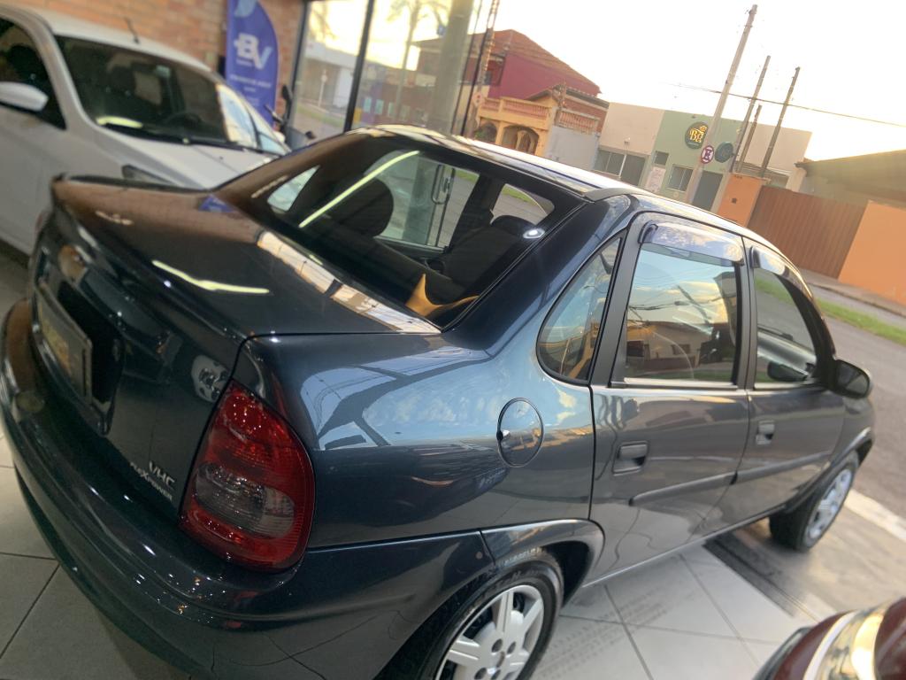 CHEVROLET Classic Sedan - Foto