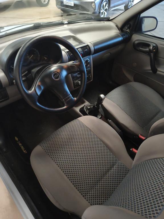 CHEVROLET Classic Sedan - Foto