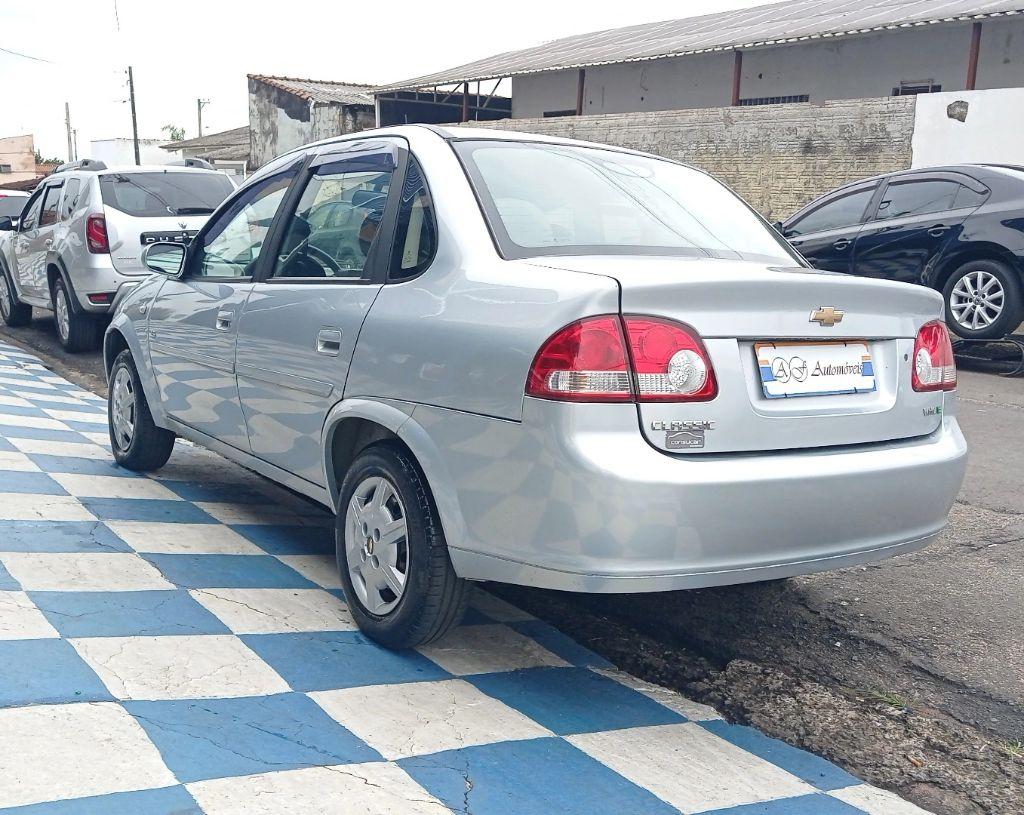 CHEVROLET Classic Sedan - Foto