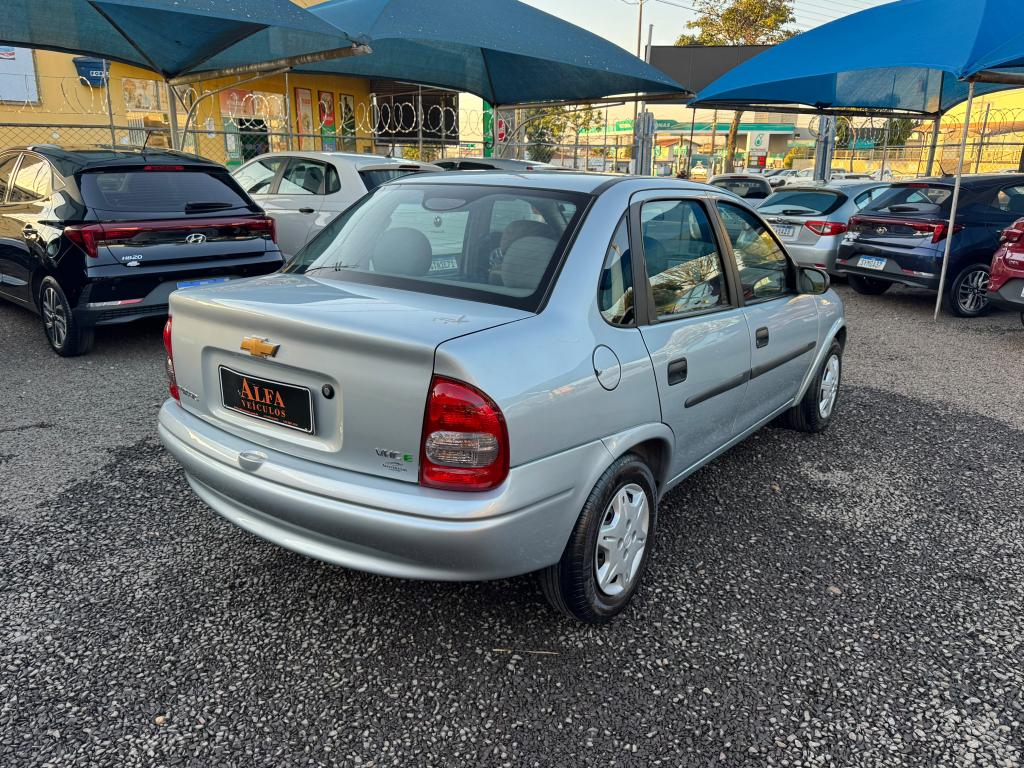 CHEVROLET Classic Sedan - Foto