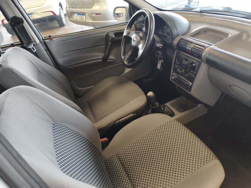 CHEVROLET Classic Sedan - Foto