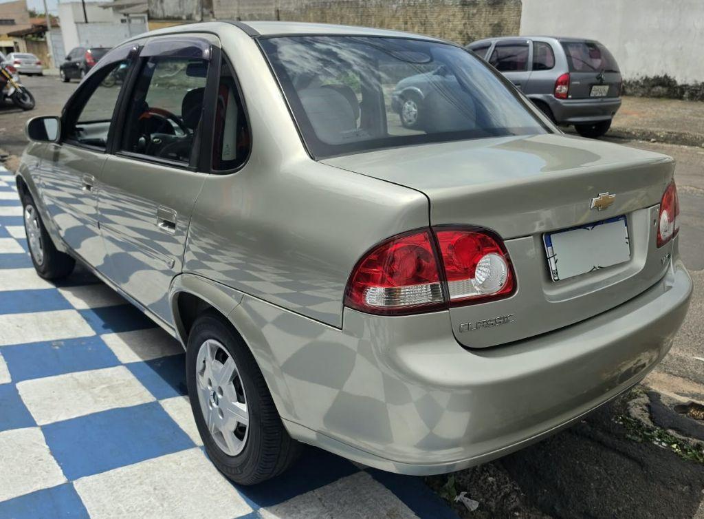 CHEVROLET Classic Sedan - Foto