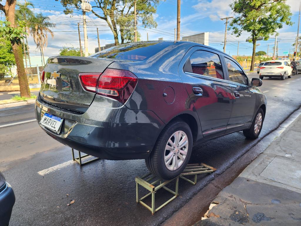 CHEVROLET Cobalt - Foto