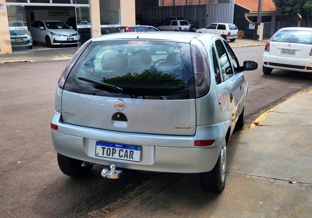 CHEVROLET Corsa Hatch - Foto