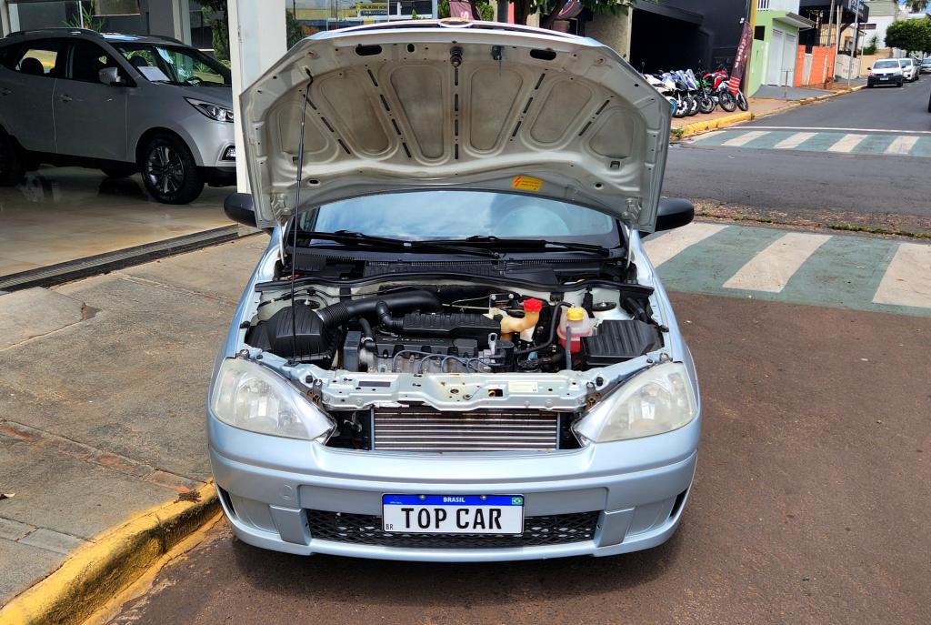 CHEVROLET Corsa Hatch - Foto