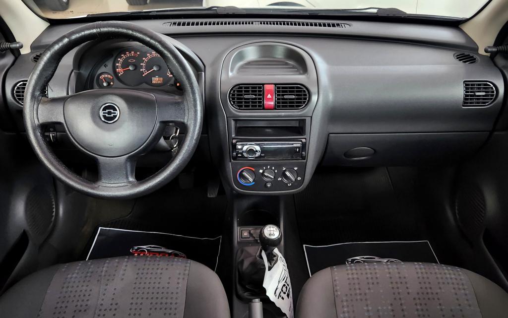 CHEVROLET Corsa Hatch - Foto