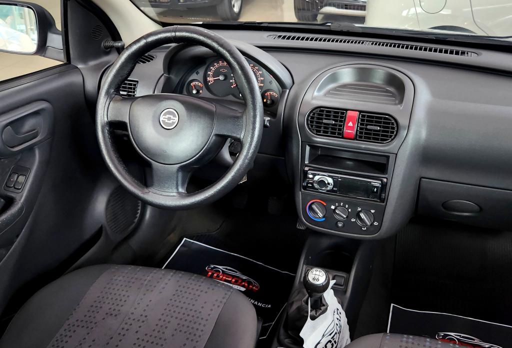 CHEVROLET Corsa Hatch - Foto