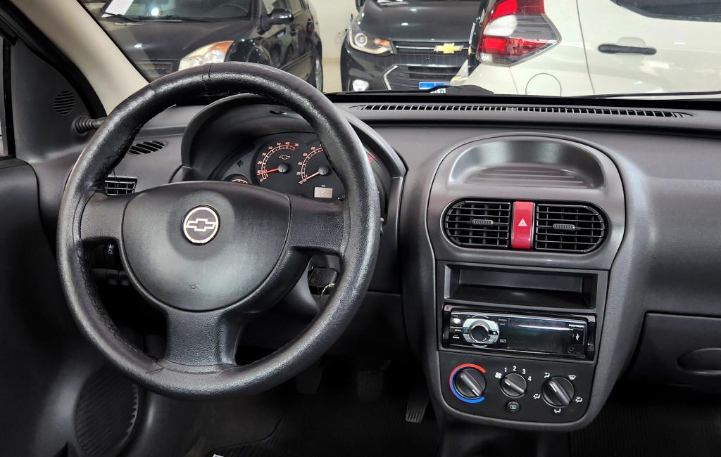 CHEVROLET Corsa Hatch - Foto