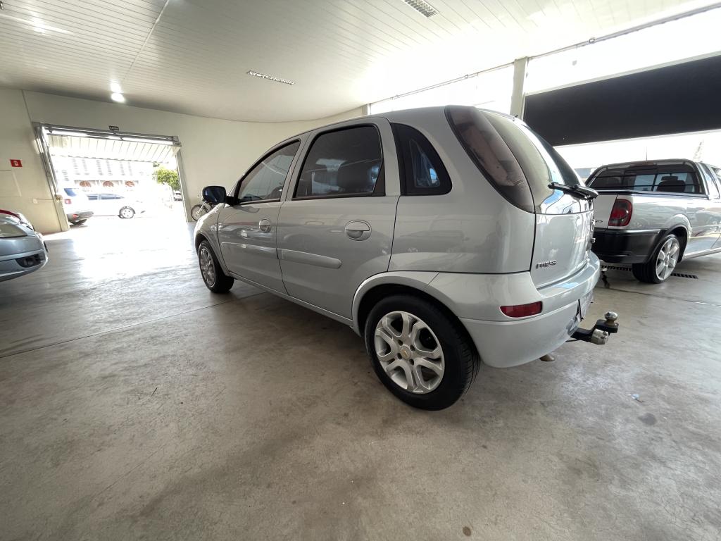 CHEVROLET Corsa Hatch - Foto