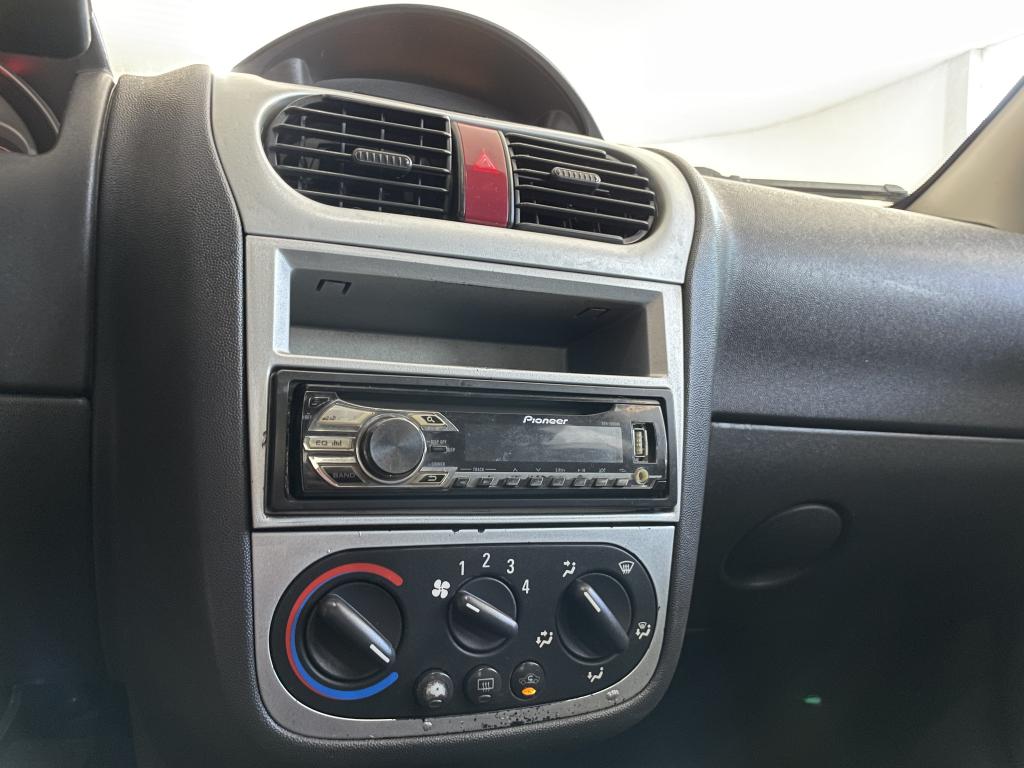 CHEVROLET Corsa Hatch - Foto