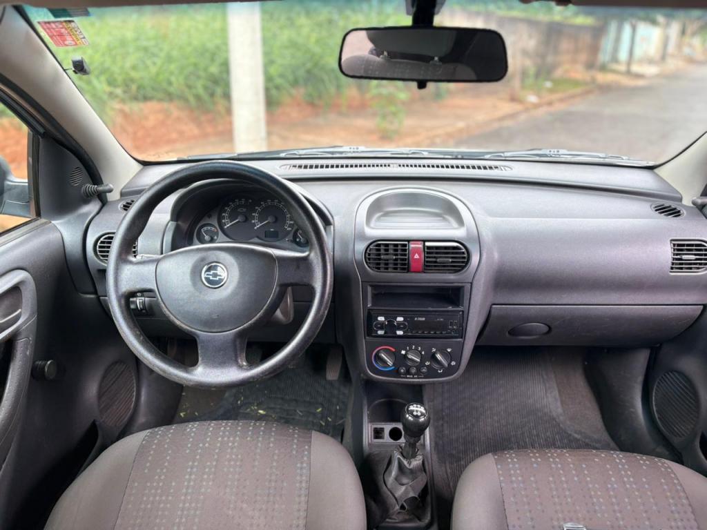 CHEVROLET Corsa Hatch - Foto