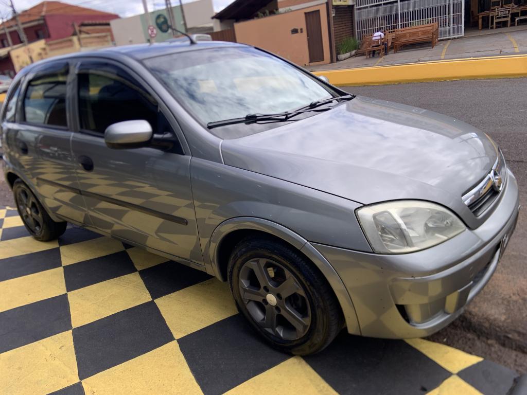 CHEVROLET Corsa Hatch - Foto