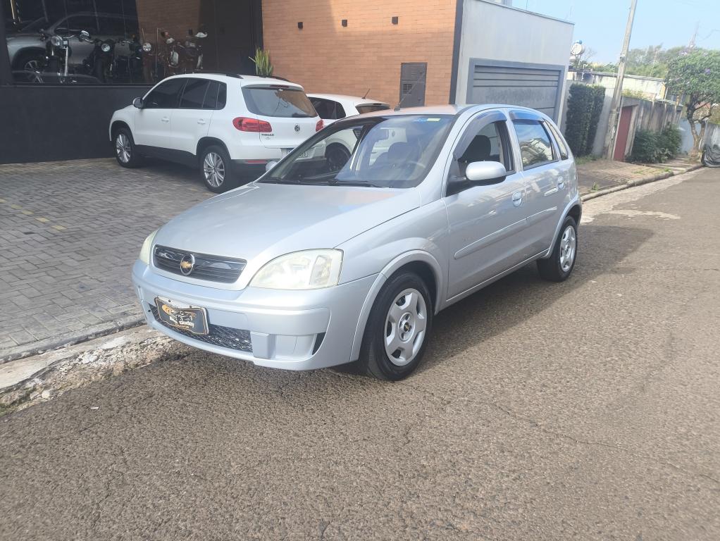 CHEVROLET Corsa Hatch - Foto