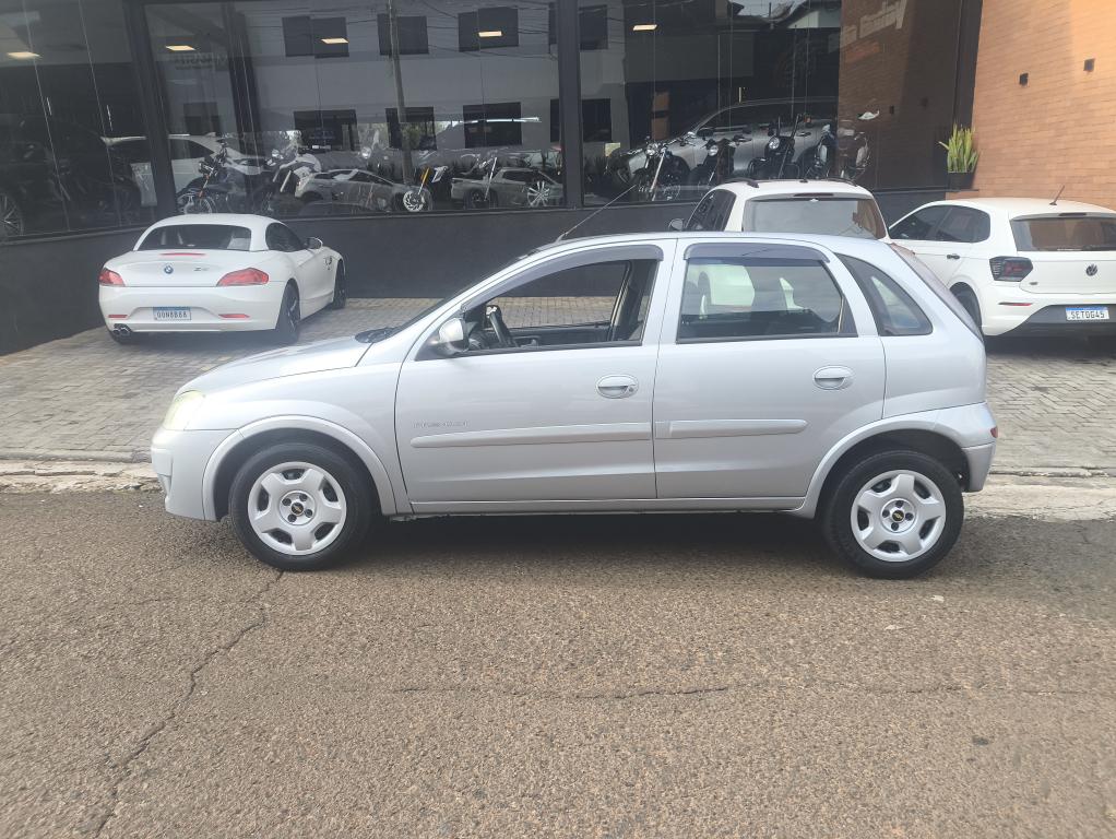 CHEVROLET Corsa Hatch - Foto