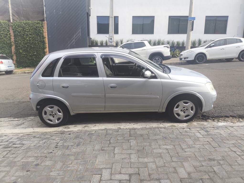 CHEVROLET Corsa Hatch - Foto