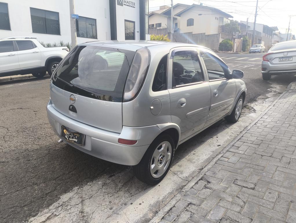 CHEVROLET Corsa Hatch - Foto