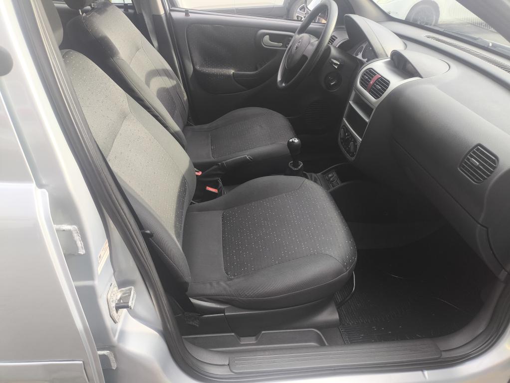 CHEVROLET Corsa Hatch - Foto