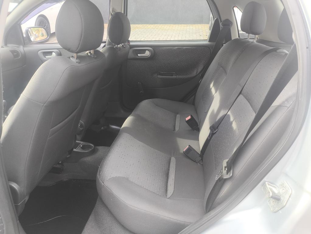 CHEVROLET Corsa Hatch - Foto