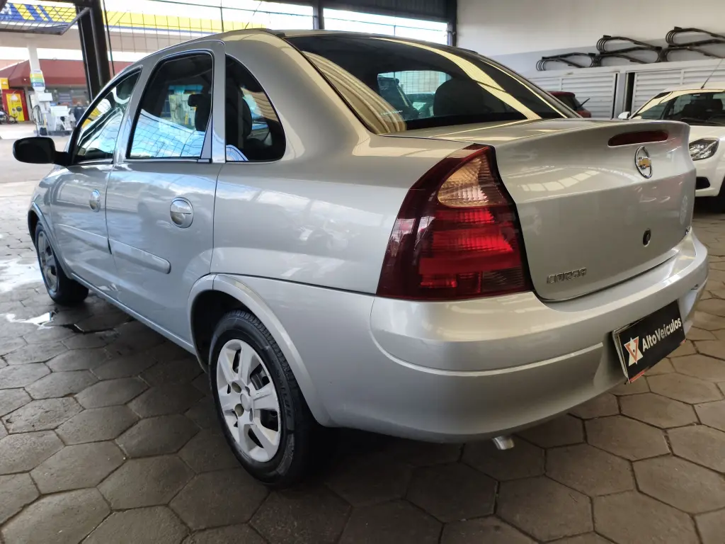 CHEVROLET Corsa Sedan - Foto