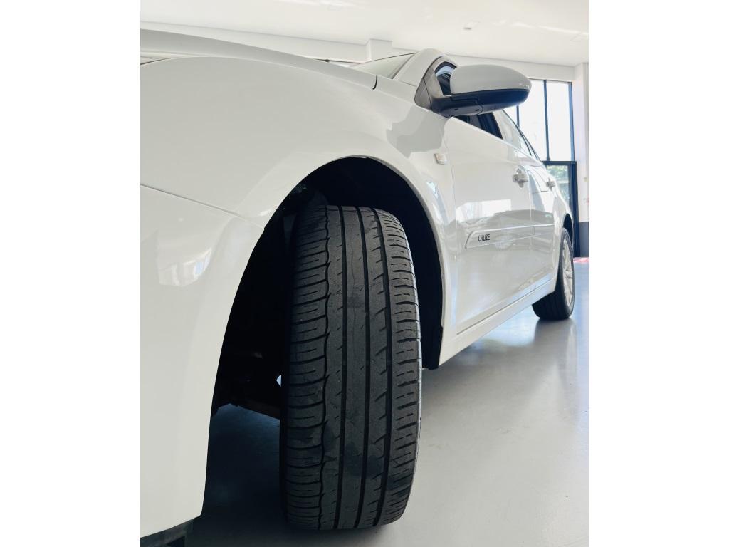 CHEVROLET Cruze Hatch - Foto