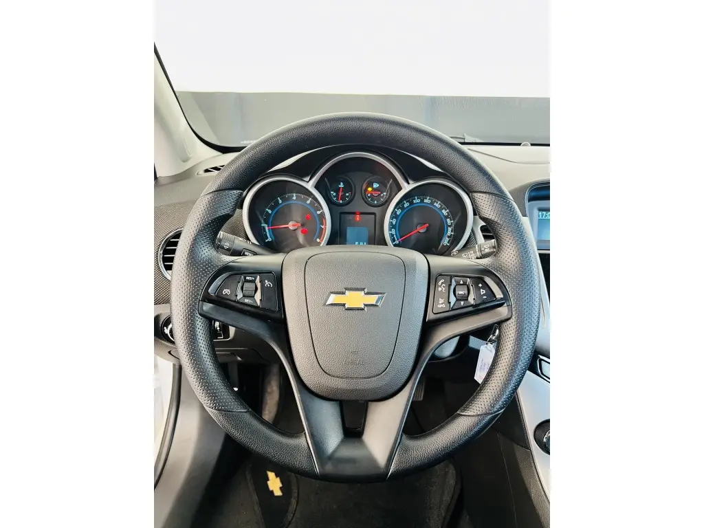 CHEVROLET Cruze Hatch - Foto
