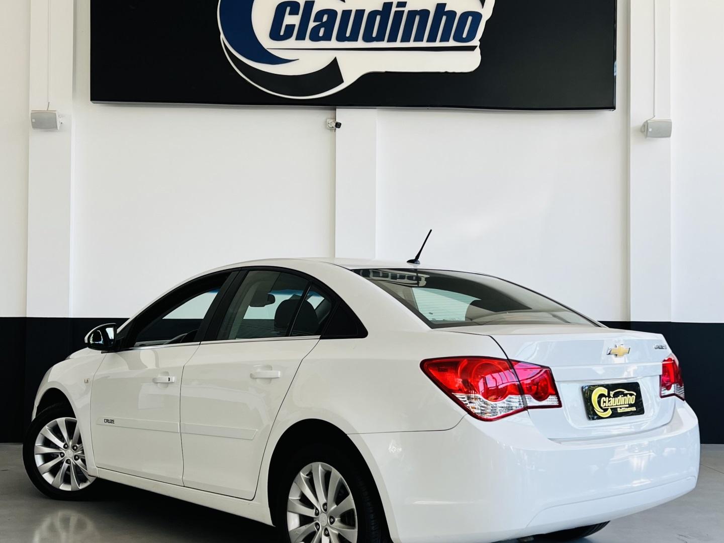 CHEVROLET Cruze Hatch - Foto