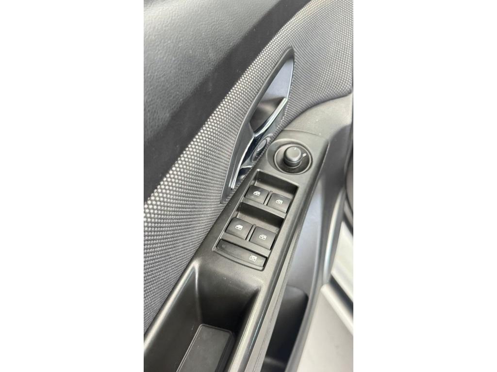 CHEVROLET Cruze Hatch - Foto