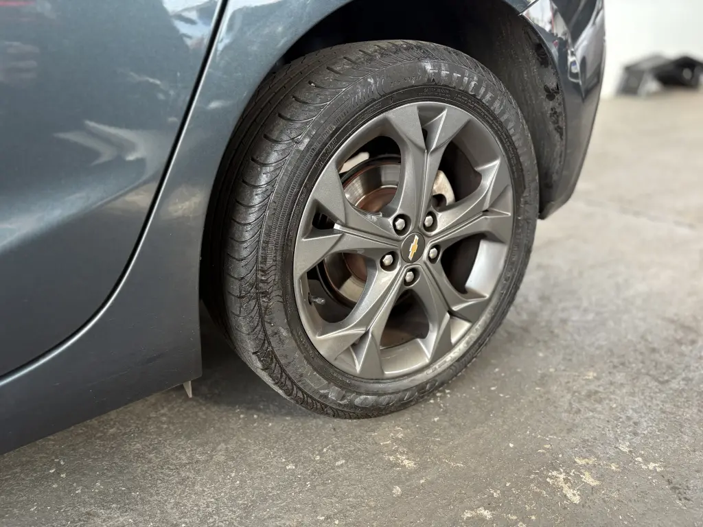 CHEVROLET Cruze Hatch - Foto