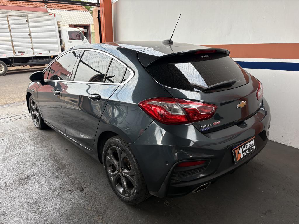 CHEVROLET Cruze Hatch - Foto