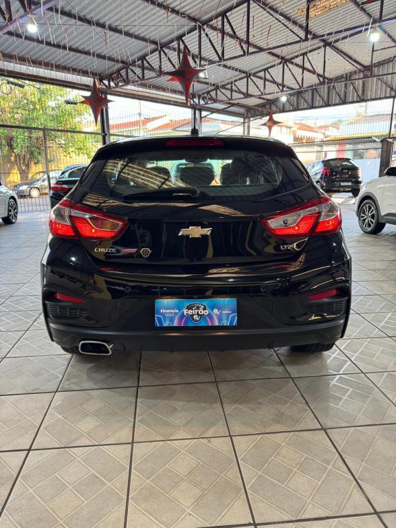 CHEVROLET Cruze Hatch - Foto