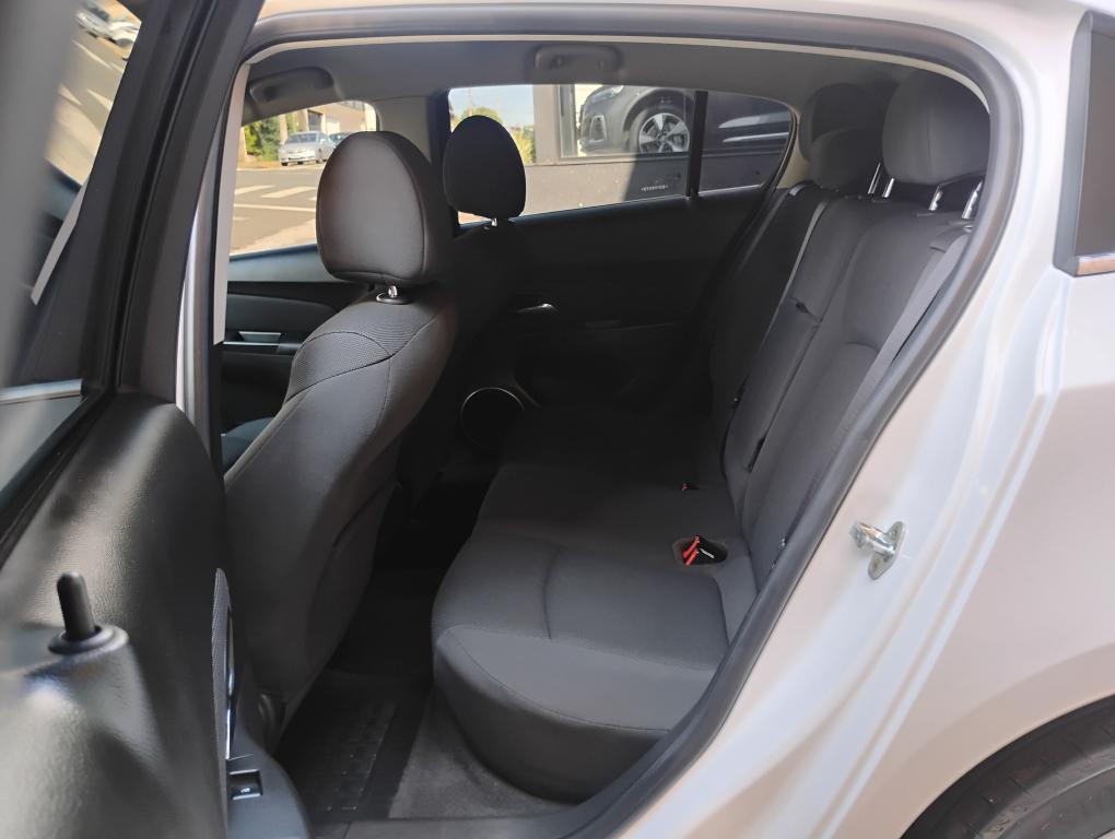 CHEVROLET Cruze Hatch - Foto