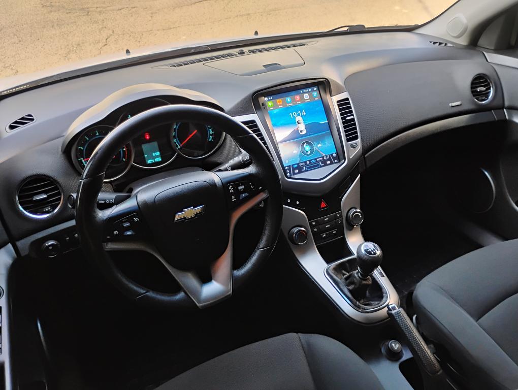 CHEVROLET Cruze Hatch - Foto