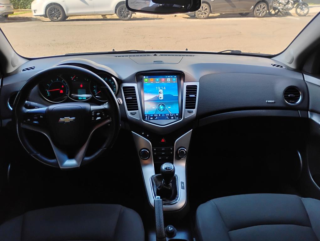 CHEVROLET Cruze Hatch - Foto