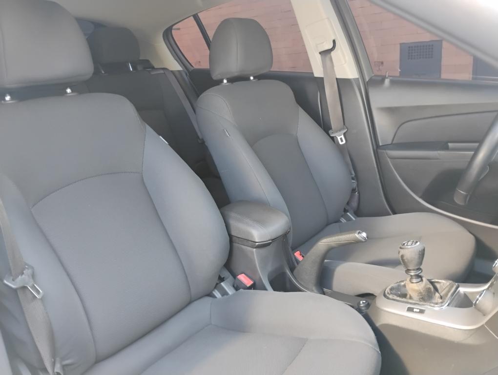 CHEVROLET Cruze Hatch - Foto