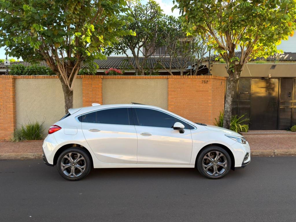 CHEVROLET Cruze Hatch - Foto