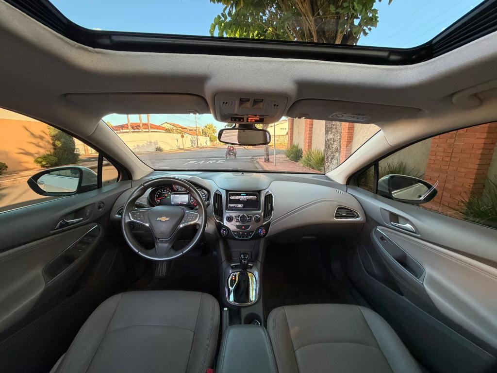 CHEVROLET Cruze Hatch - Foto