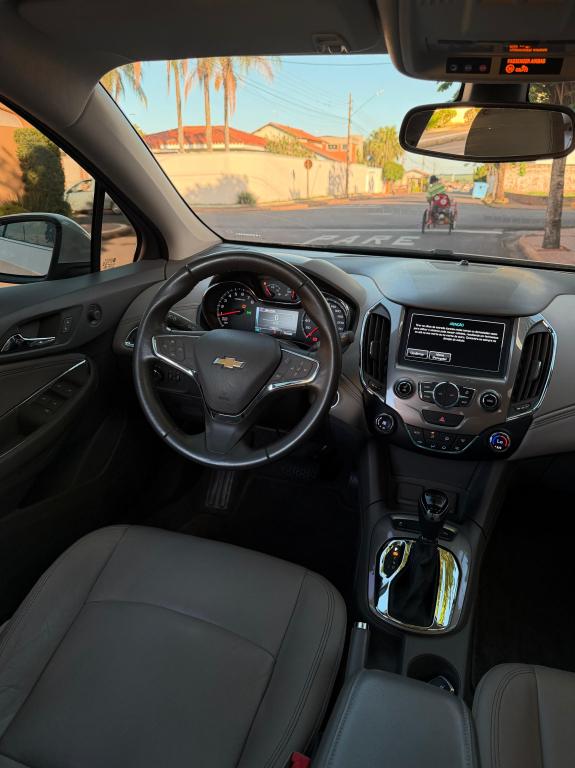 CHEVROLET Cruze Hatch - Foto