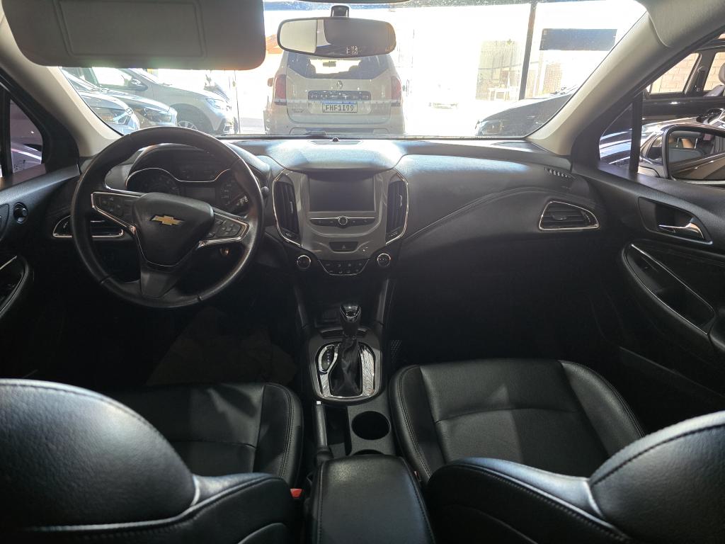 CHEVROLET Cruze Hatch - Foto