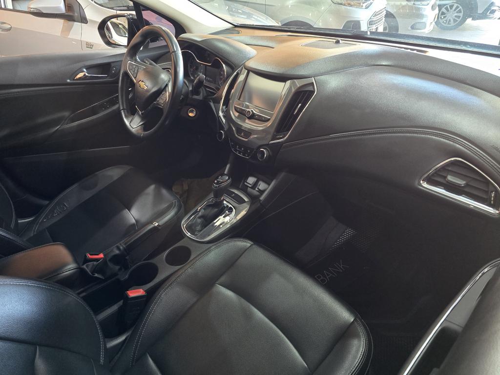 CHEVROLET Cruze Hatch - Foto
