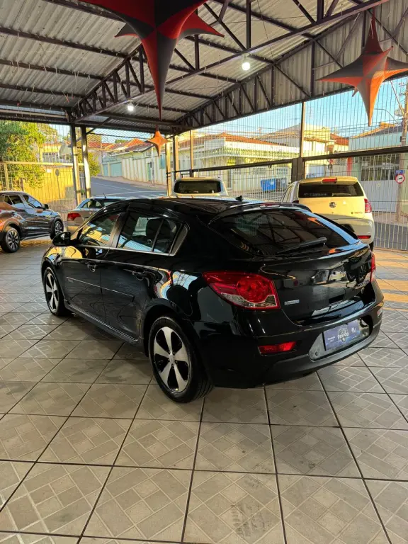 CHEVROLET Cruze Hatch - Foto