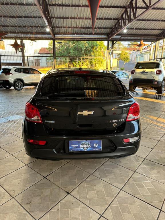 CHEVROLET Cruze Hatch - Foto