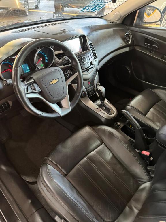 CHEVROLET Cruze Hatch - Foto