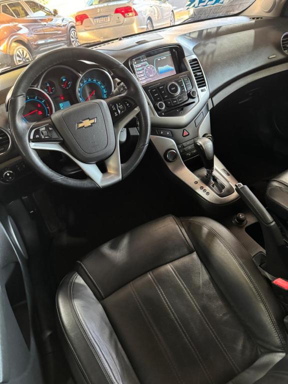 CHEVROLET Cruze Hatch - Foto