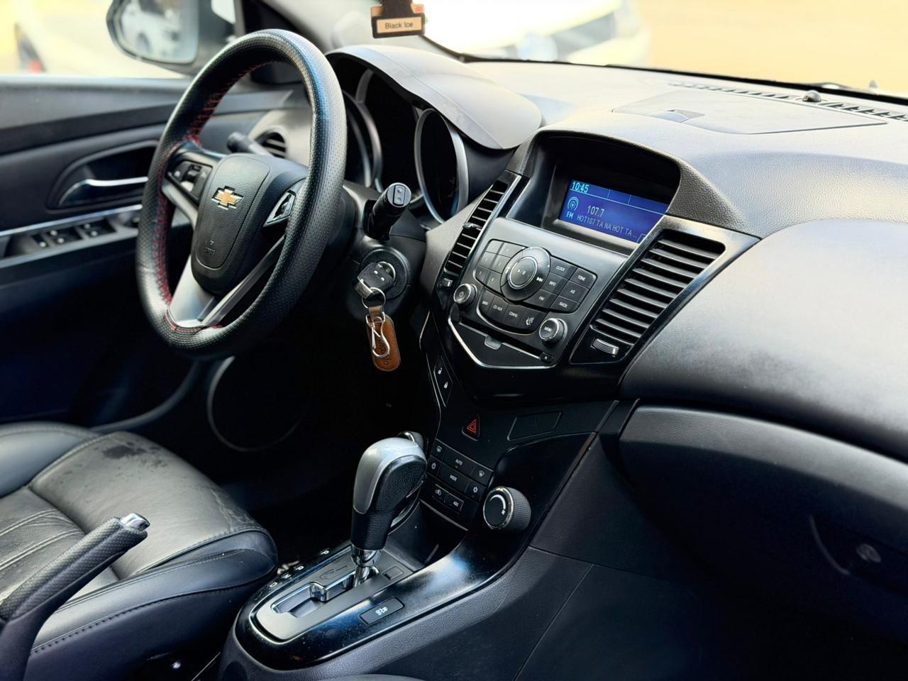 CHEVROLET Cruze Hatch - Foto