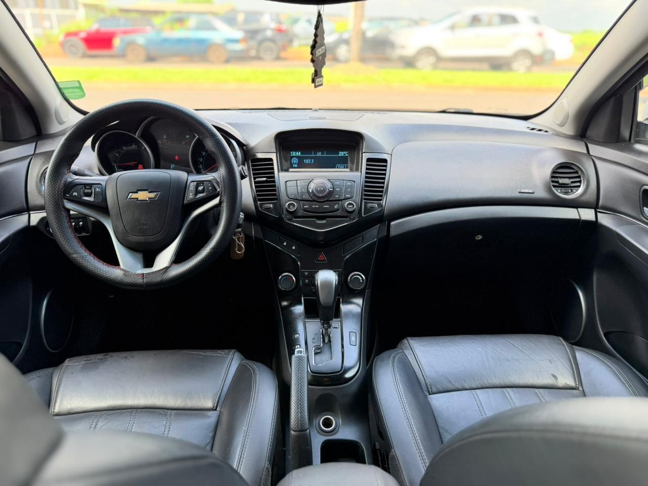 CHEVROLET Cruze Hatch - Foto