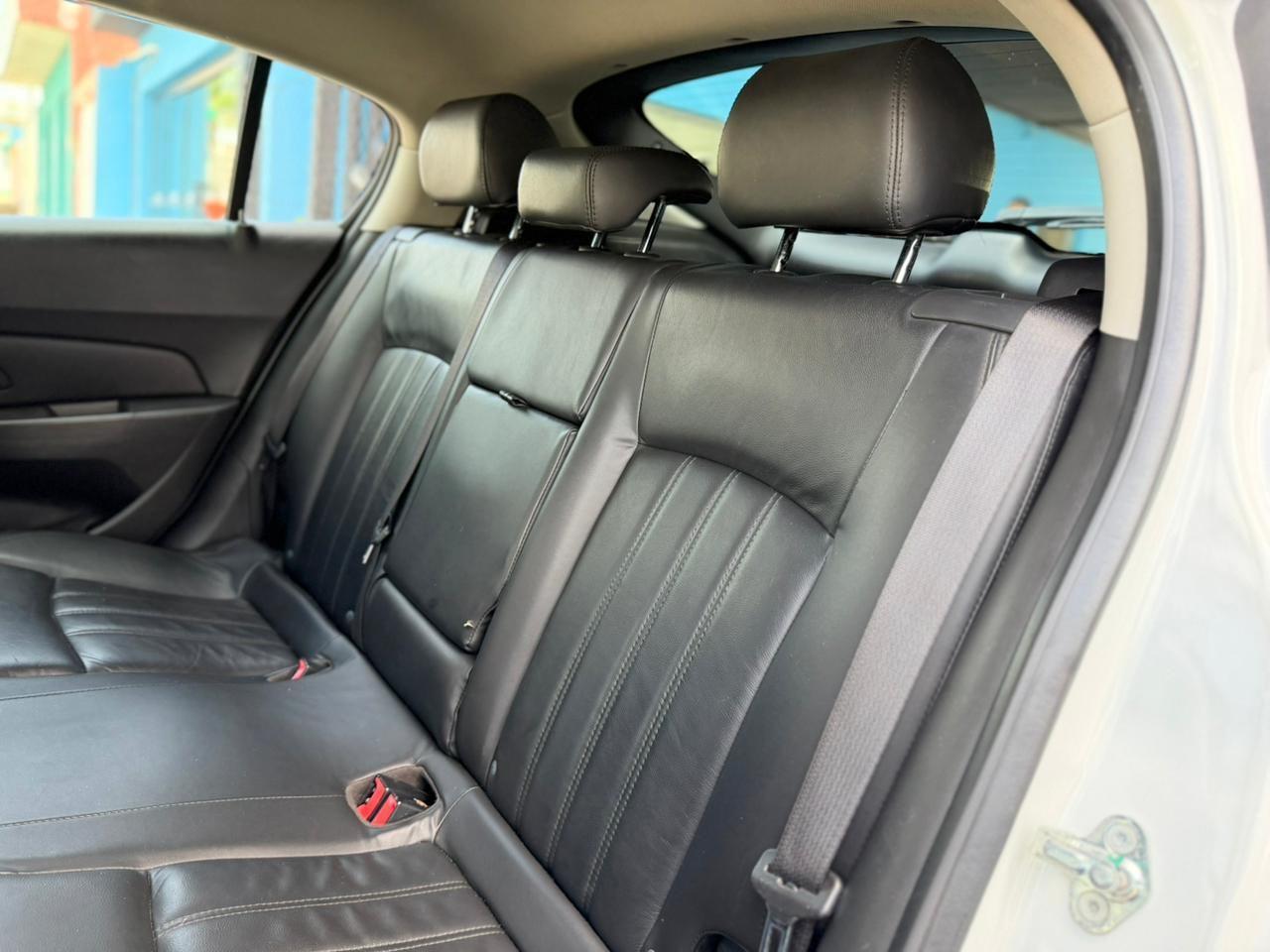 CHEVROLET Cruze Hatch - Foto