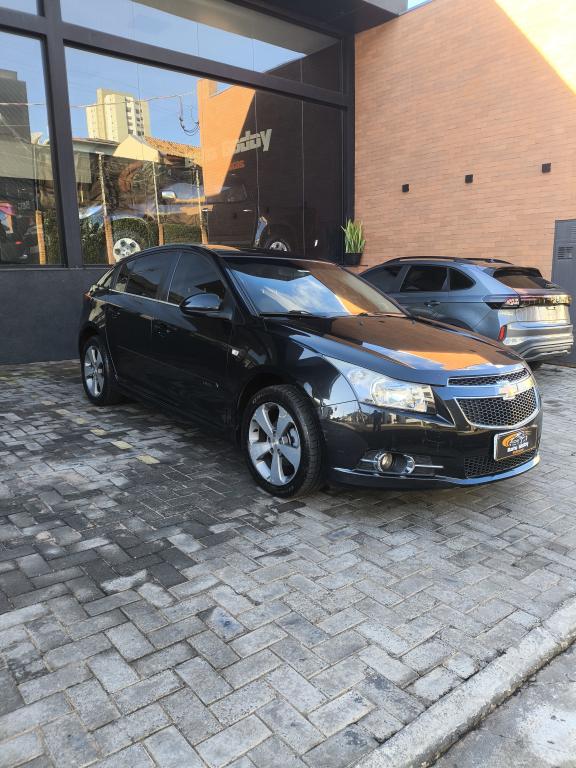 CHEVROLET Cruze Hatch - Foto