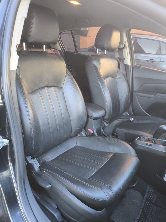 CHEVROLET Cruze Hatch - Foto
