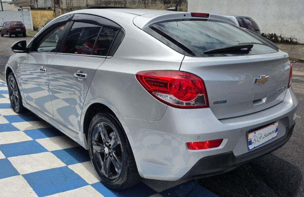 CHEVROLET Cruze Hatch - Foto
