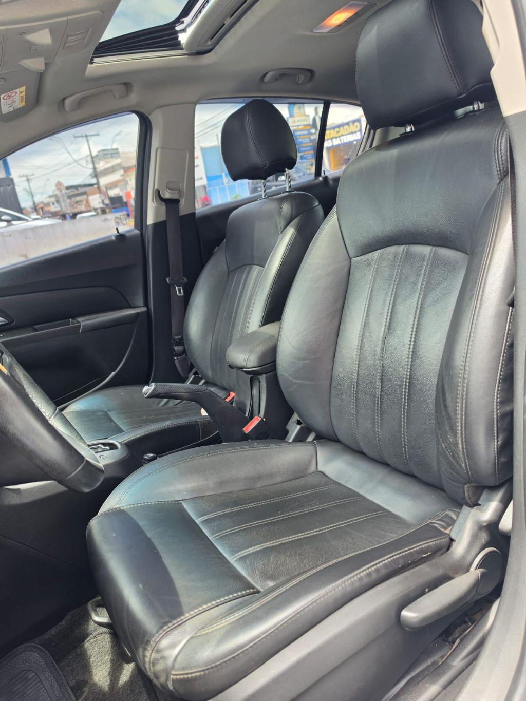 CHEVROLET Cruze Hatch - Foto